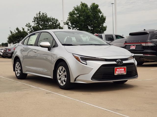 New 2026 Toyota Corolla LE FWD image 2