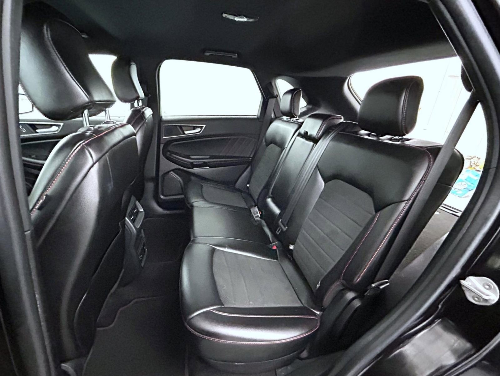 Used 2021 Ford Edge ST-Line image 19