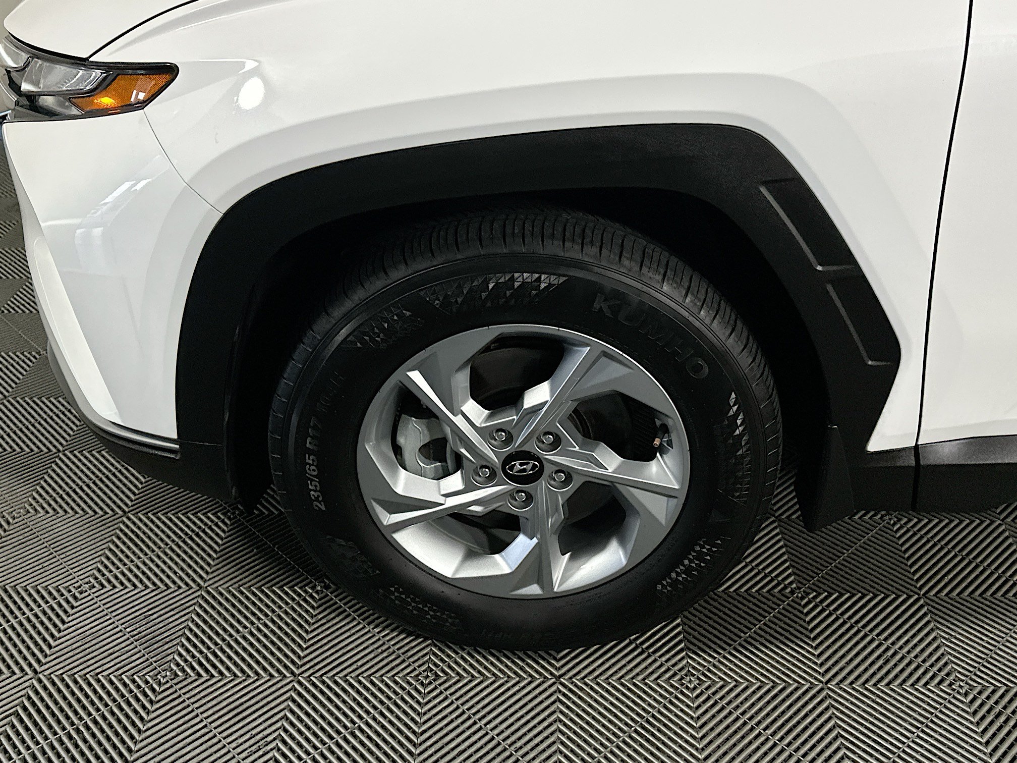 Used 2023 Hyundai Tucson SEL FWD image 11