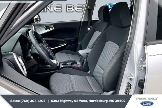 Used 2021 Kia Soul LX image 17