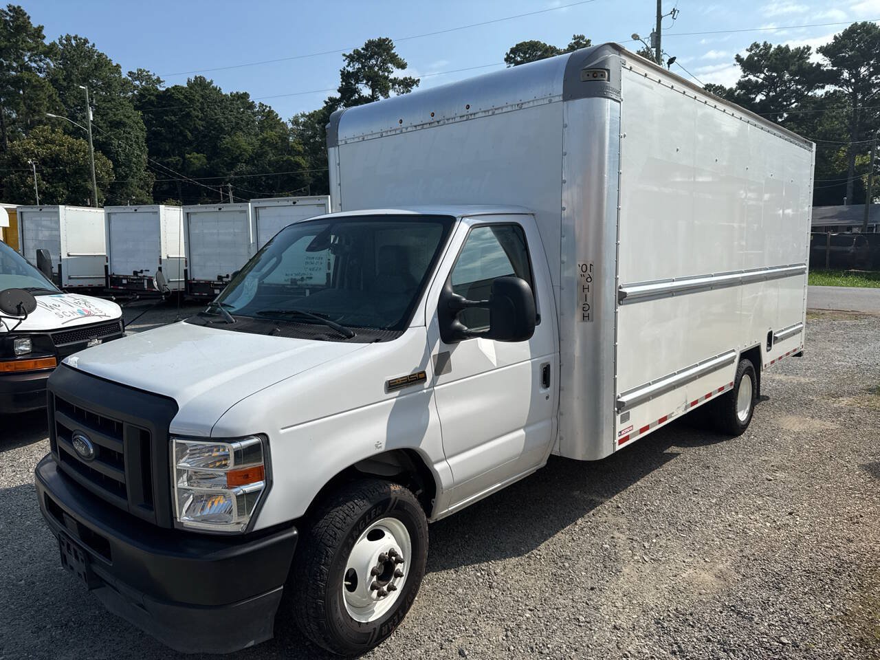 Used 2022 Ford E-350 and Econoline 350 Super Duty RWD image 4