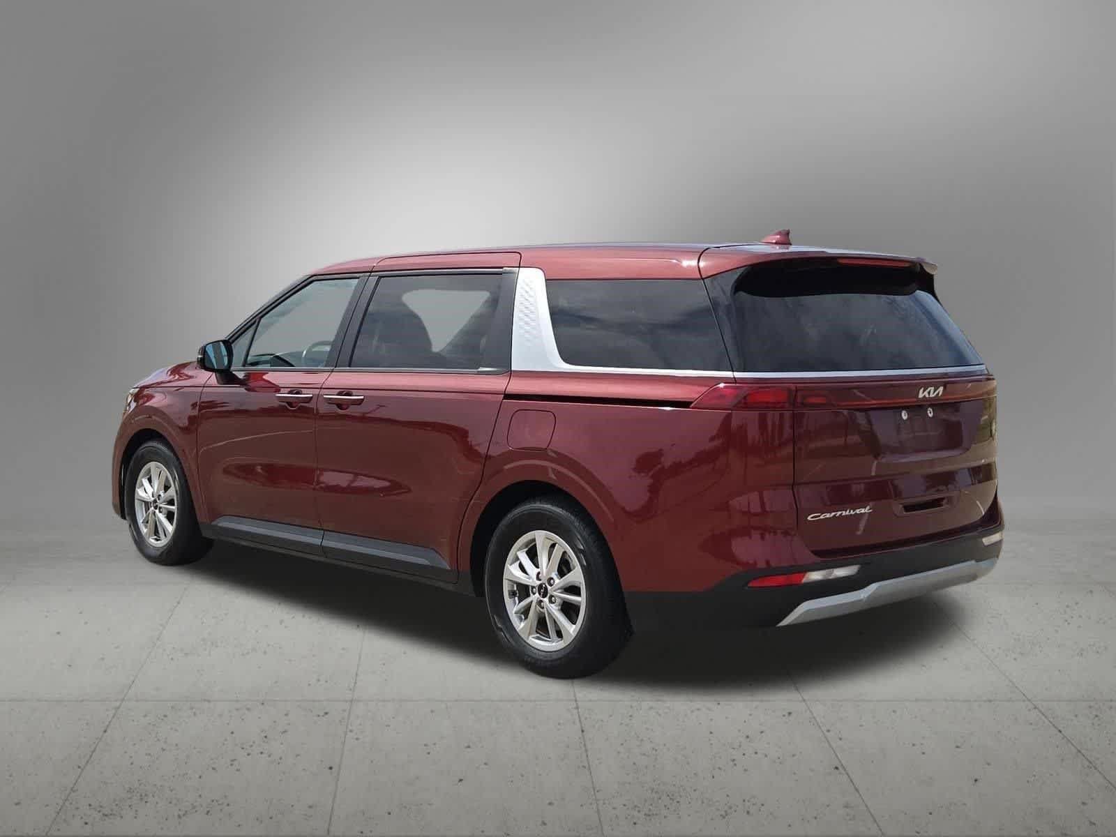 Certified 2022 Kia Carnival LX FWD image 4