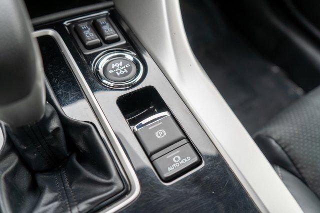 Used 2023 Mitsubishi Eclipse Cross AWD image 30