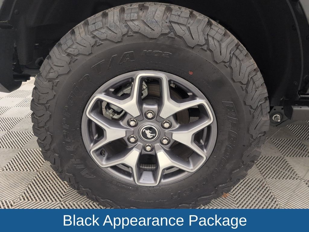 Used 2025 Ford Bronco Badlands image 22