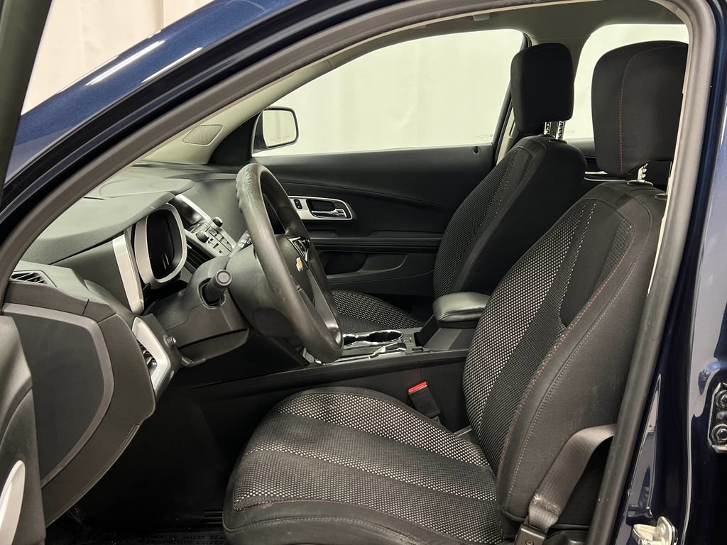 Used 2017 Chevrolet Equinox LS FWD image 12