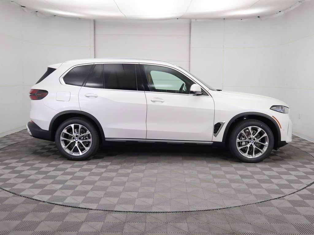 New 2026 BMW X5 sDrive40i w/ Climate Comfort Package image 4