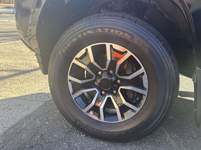 Used 2023 Toyota Tacoma TRD Sport image 8