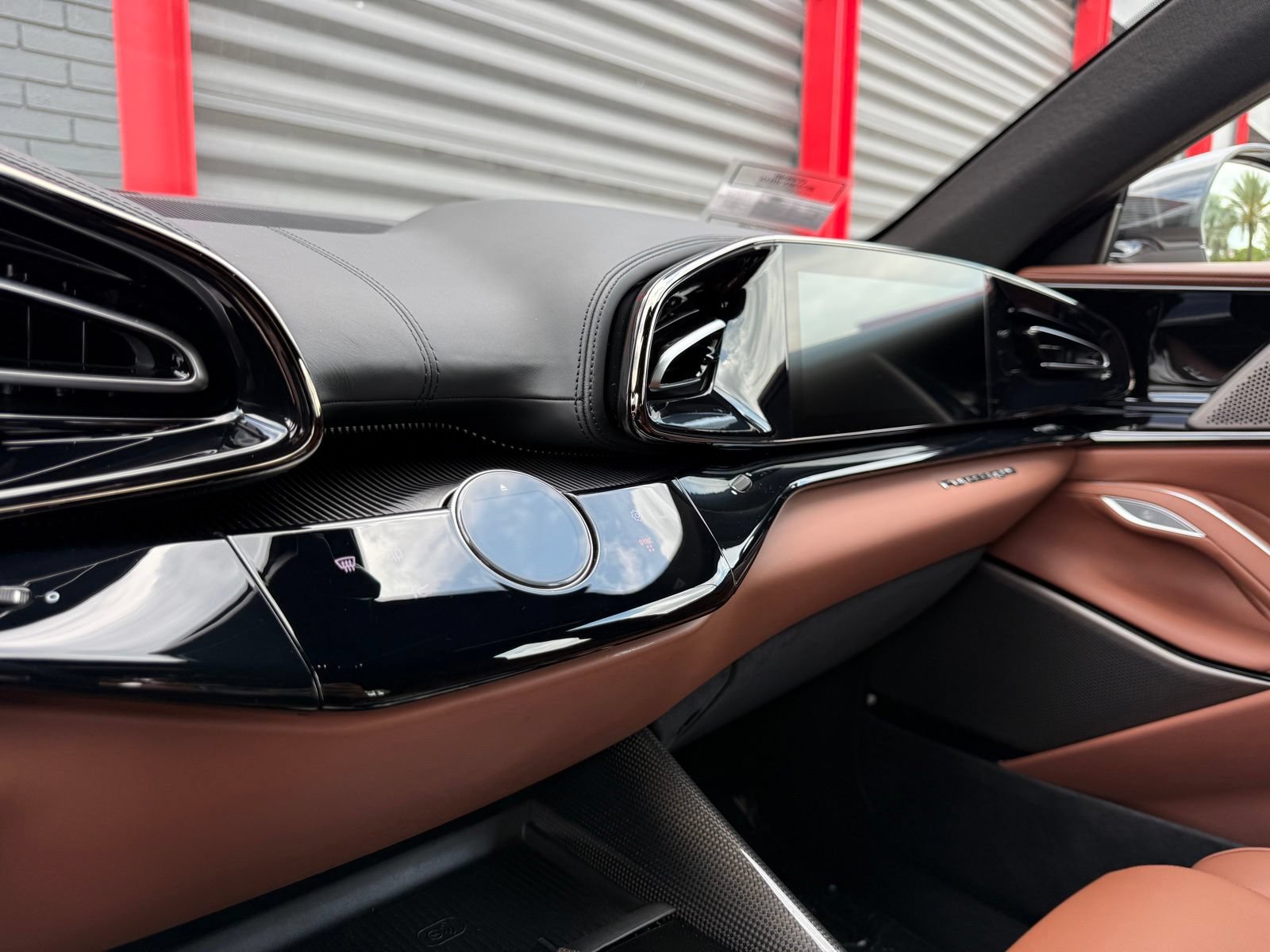 Used 2025 Ferrari Purosangue AWD/4WD image 48