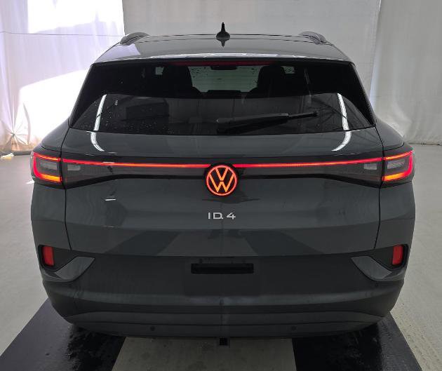Used 2023 Volkswagen ID.4 Pro S image 5
