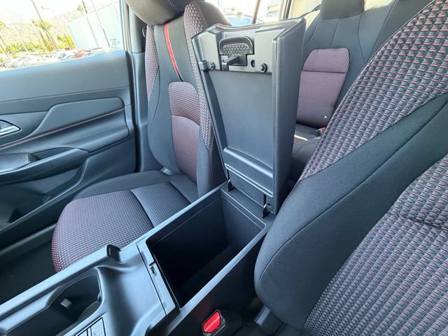 New 2027 Nissan Sentra SR w/ SR All Weather Package FWD image 30
