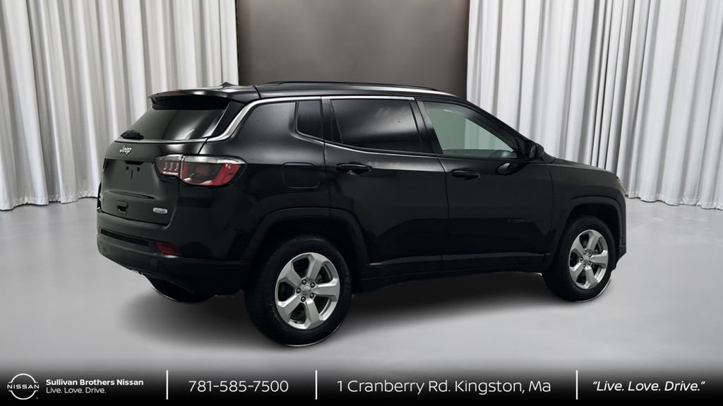 Used 2019 Jeep Compass Latitude w/ Cold Weather Group AWD/4WD image 5