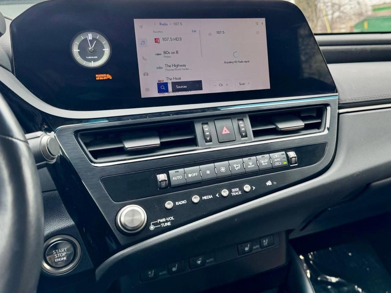 Used 2023 Lexus ES 350 w/ Premium Package image 15