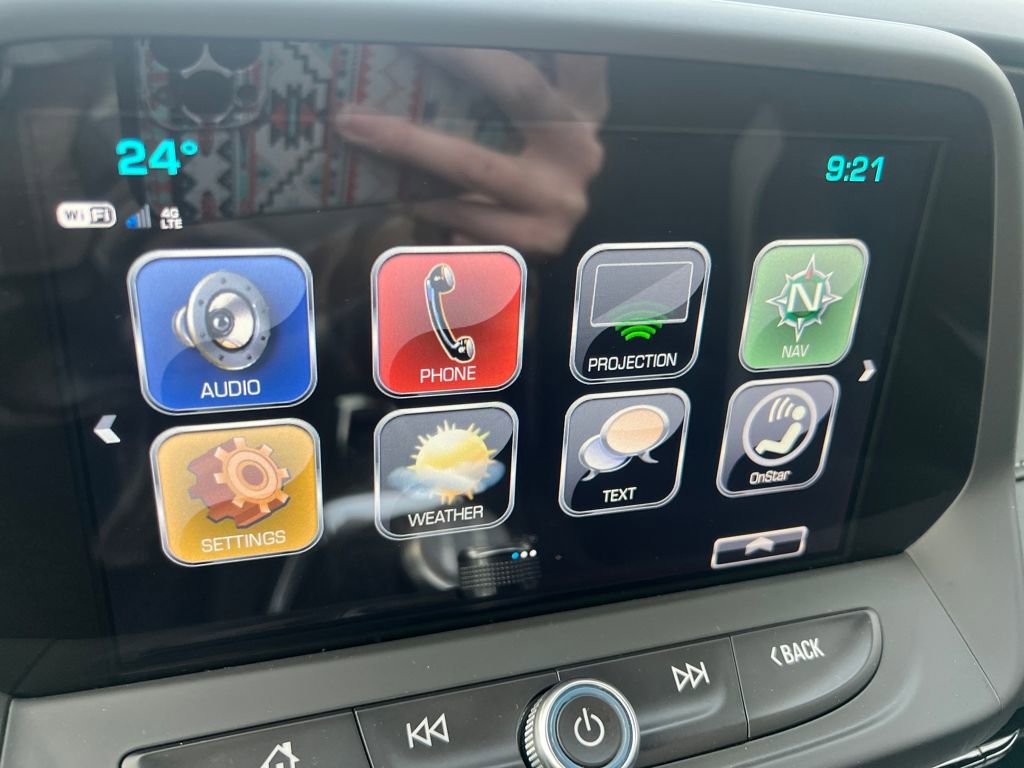 Used 2018 Chevrolet Camaro LT image 17