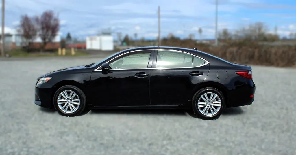 Used 2013 Lexus ES 350 w/ Luxury Pkg FWD image 4