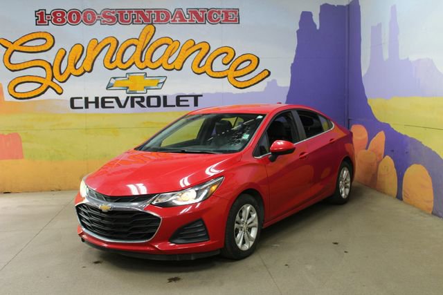 Used 2019 Chevrolet Cruze LT w/ LT True North Edition FWD image 2