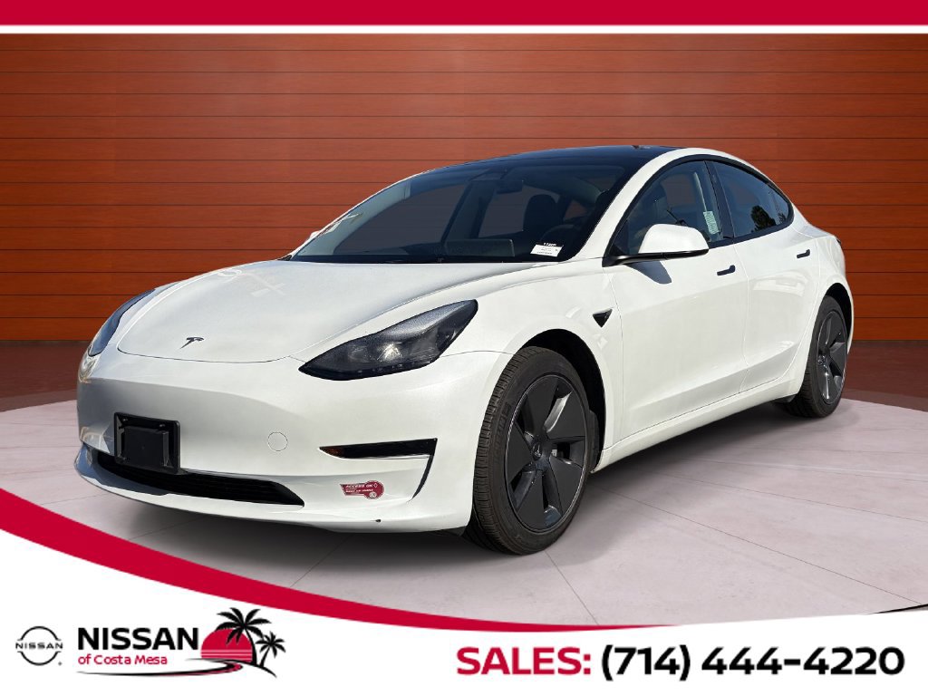 Used 2023 Tesla Model 3 Standard Range RWD image 1