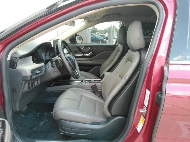 Used 2025 Lincoln Corsair FWD w/ Equipment Group 101A image 12