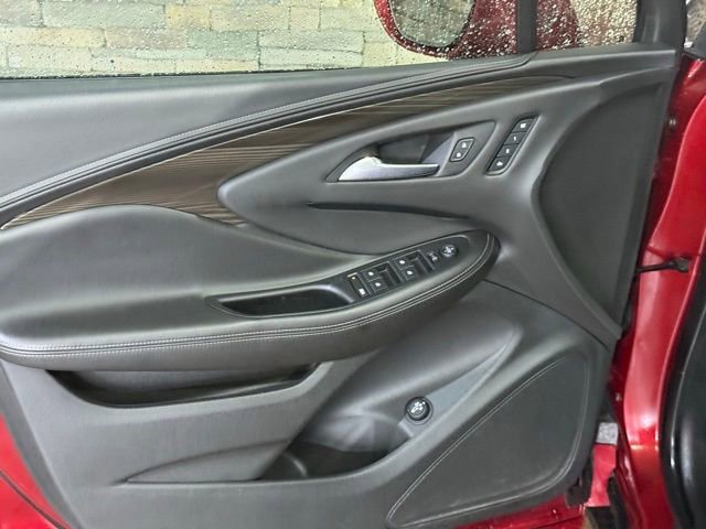 Used 2019 Buick Envision Essence FWD image 11