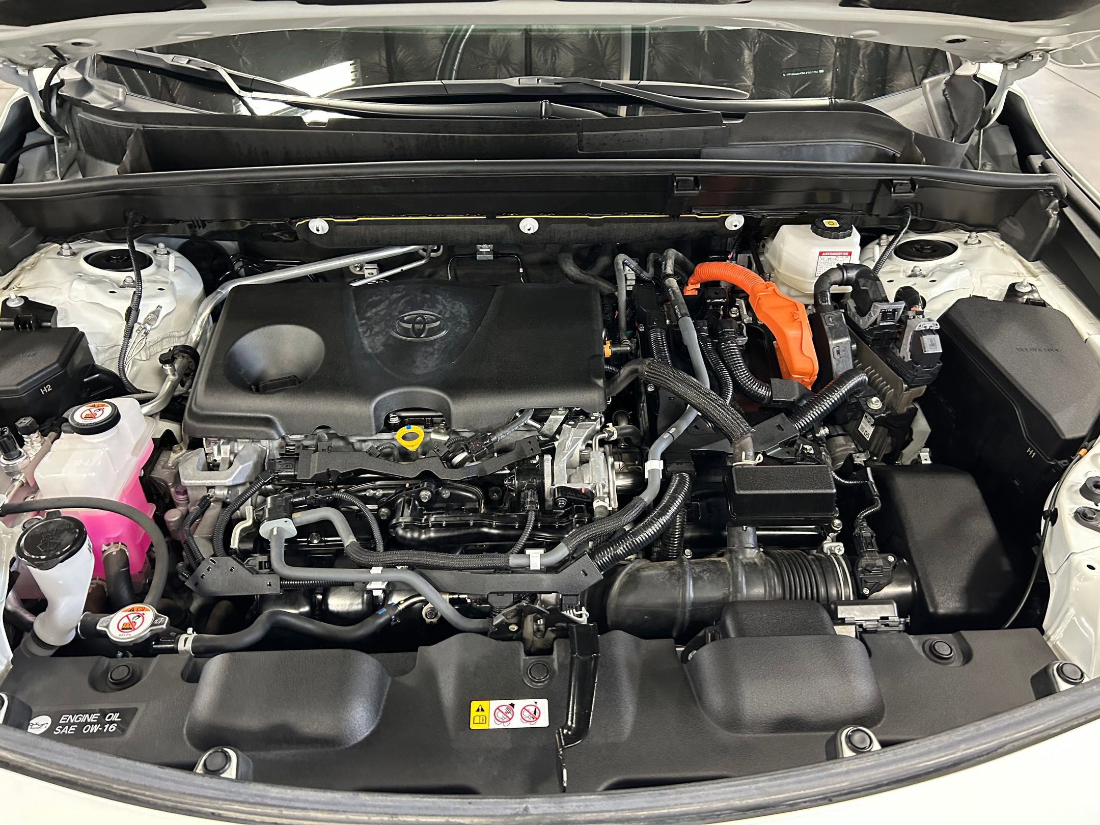 Certified 2021 Toyota Venza XLE w/ Softex Package AWD/4WD image 33