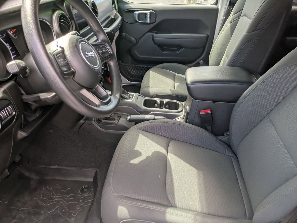 Used 2022 Jeep Wrangler Unlimited Sport image 19