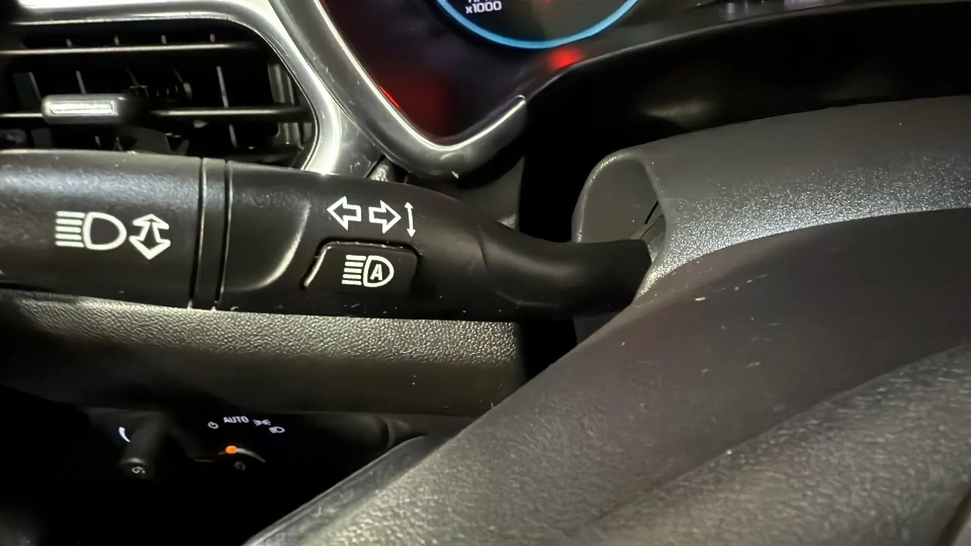Used 2020 Chevrolet Equinox LS image 14