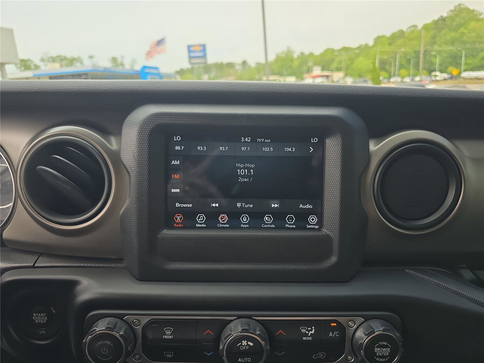 Used 2021 Jeep Wrangler Unlimited Sport AWD/4WD image 26