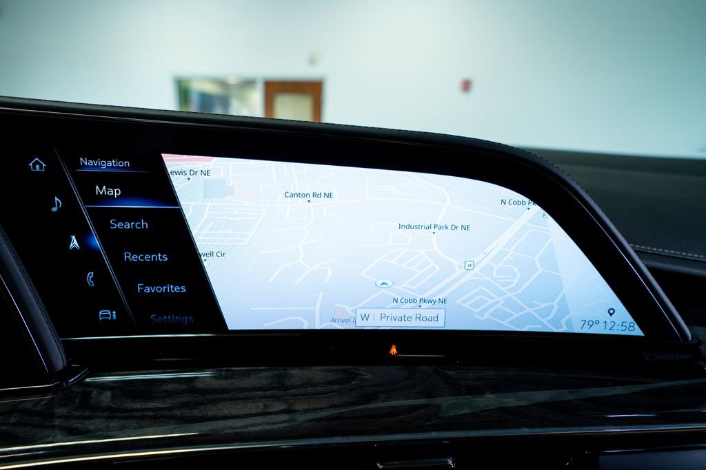 Used 2021 Cadillac Escalade Premium Luxury image 44