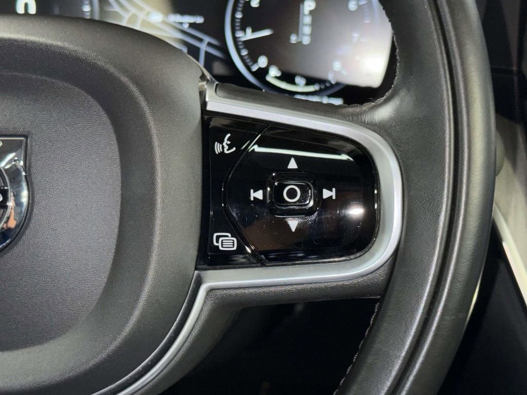 Used 2019 Volvo S60 T6 Inscription image 29
