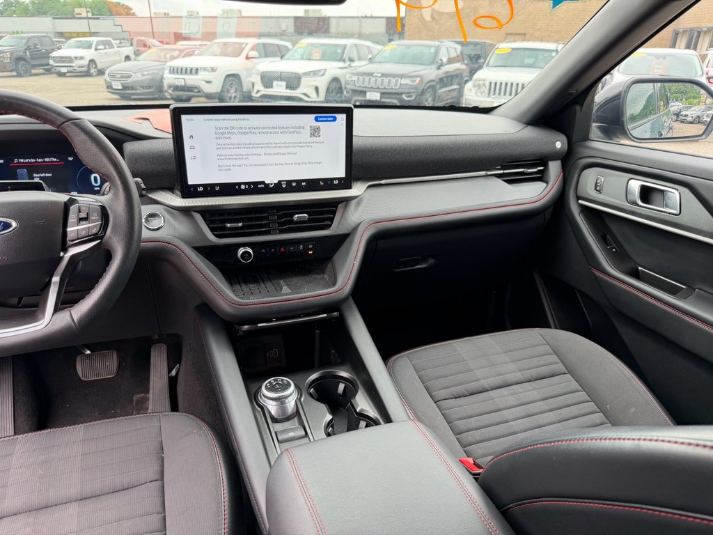 Used 2025 Ford Explorer ST-Line w/ Premium Package AWD/4WD image 9