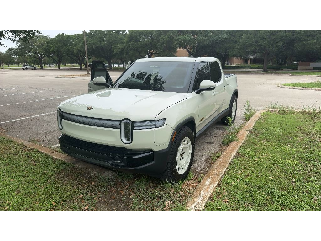 Used 2025 Rivian R1T Adventure AWD/4WD image 1