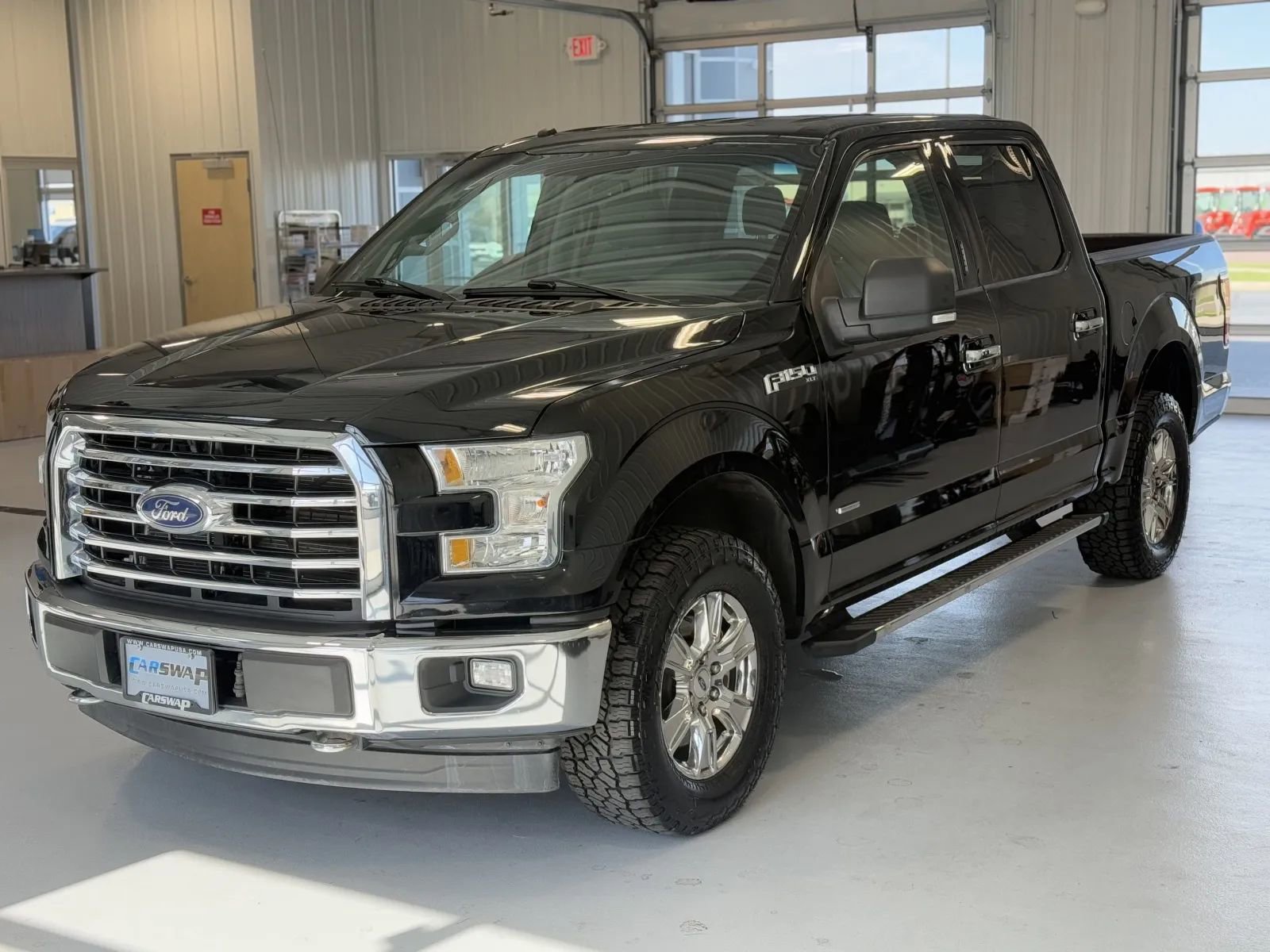 Used 2017 Ford F150 XLT w/ Equipment Group 301A Mid AWD/4WD image 6