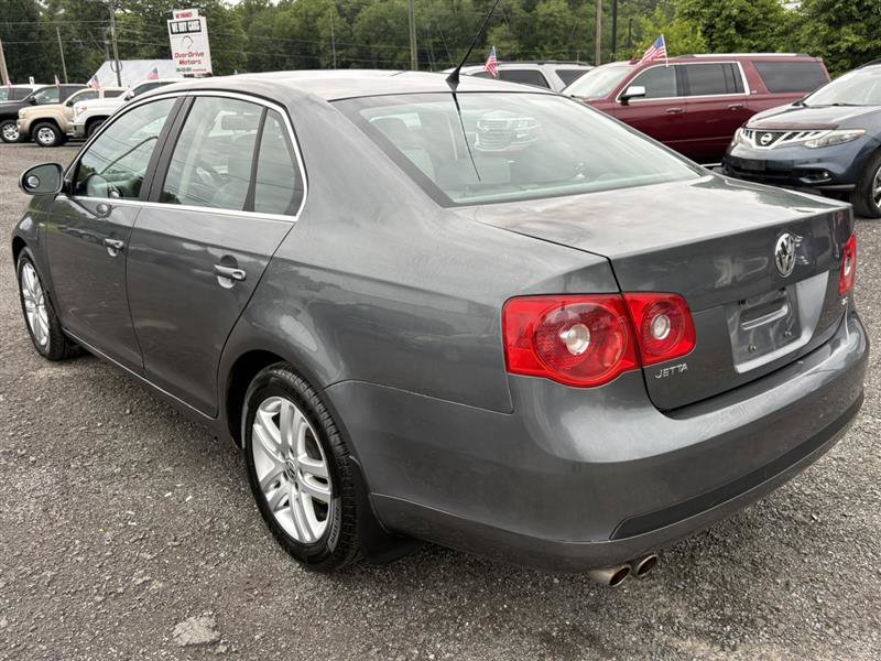 Used 2007 Volkswagen Jetta Wolfsburg Edition FWD image 3