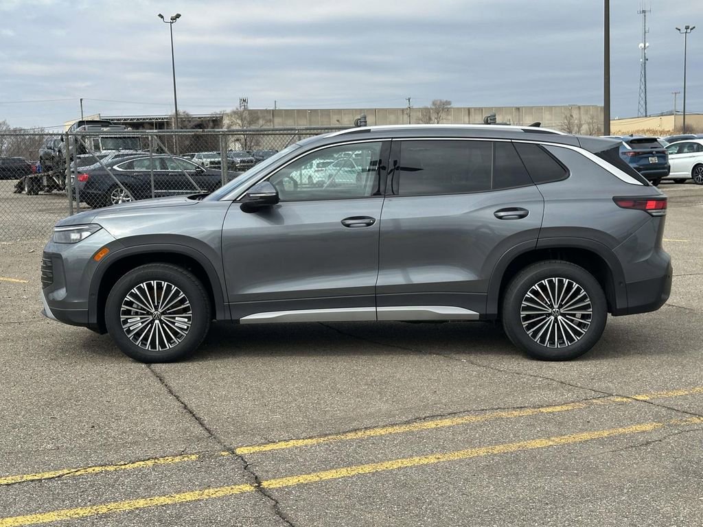 New 2025 Volkswagen Tiguan S image 2