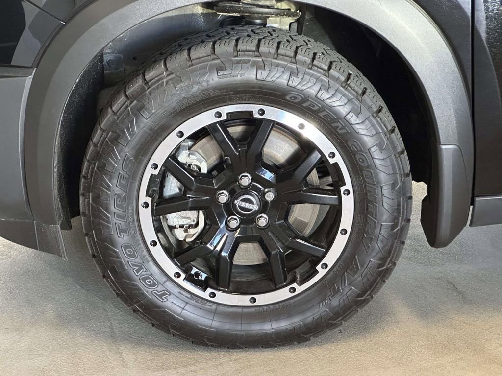 Used 2025 Nissan Pathfinder Rock Creek AWD/4WD image 8