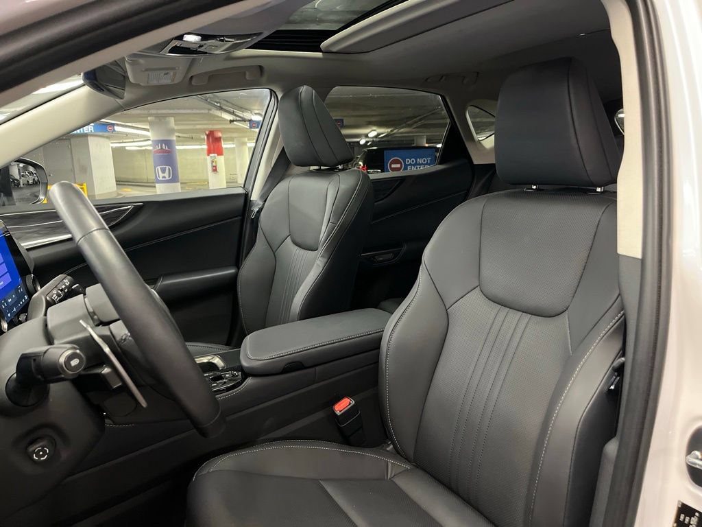 Used 2025 Lexus NX 250 FWD w/ Premium Package image 20