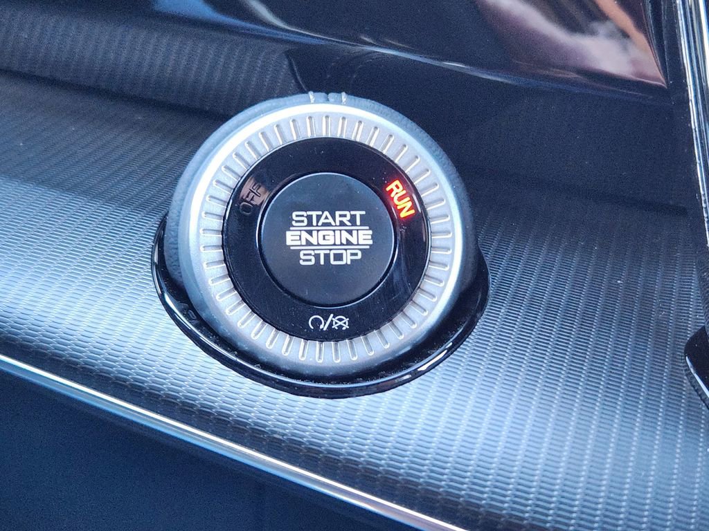 New 2026 Jeep Grand Wagoneer Summit w/ Premium Group III image 14