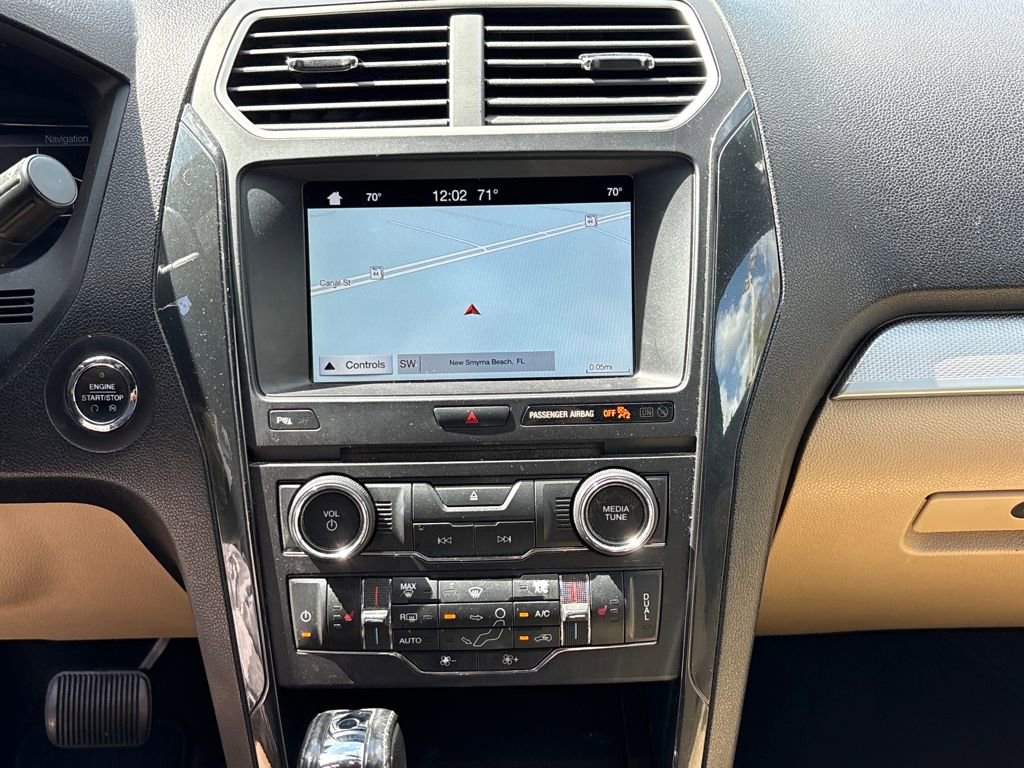 Used 2017 Ford Explorer XLT w/ Equipment Group 202A image 23