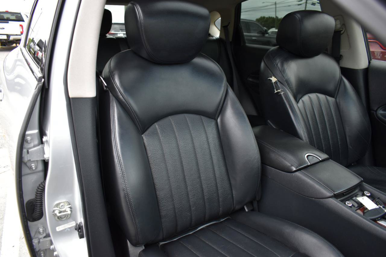 Used 2017 INFINITI QX50 2WD w/ Premium Plus Package image 32