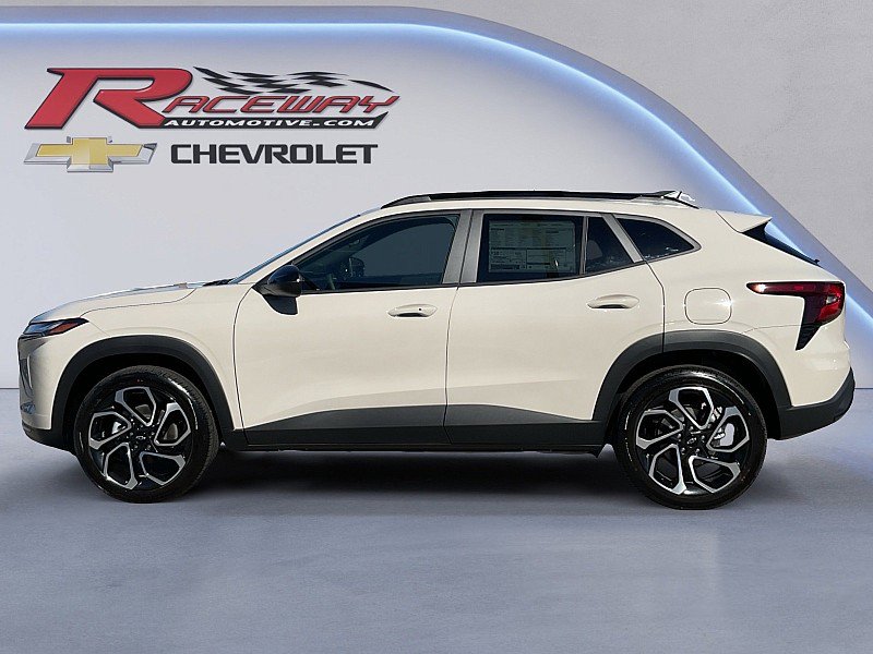 New 2026 Chevrolet Trax RS w/ Sunroof Package image 2