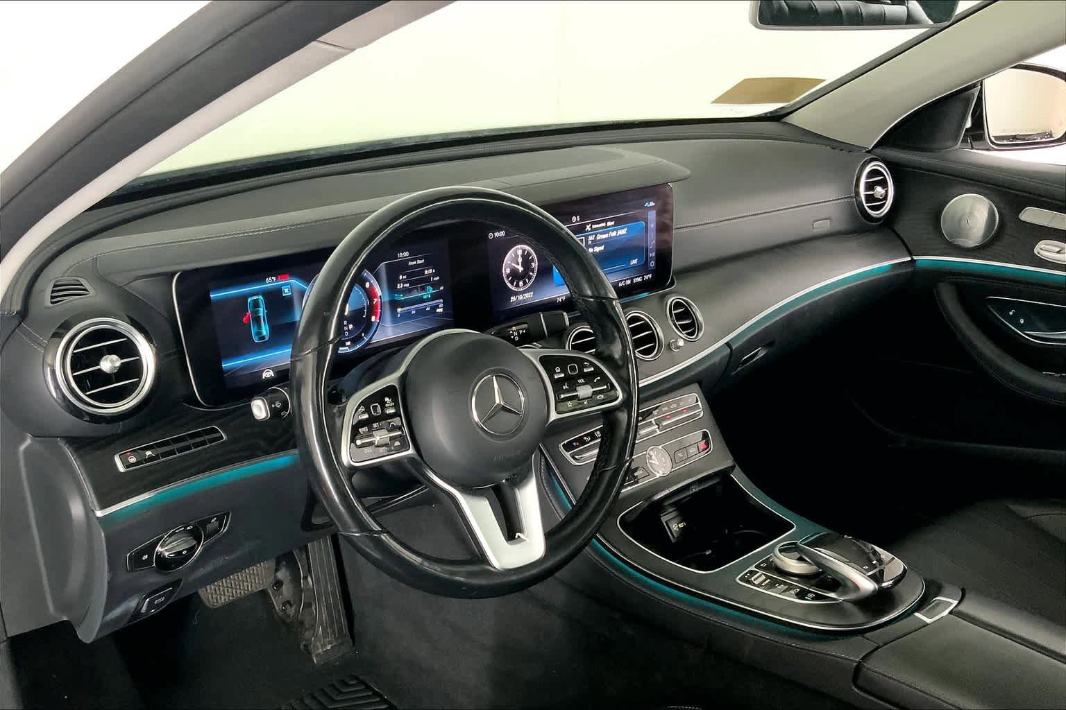 Used 2019 Mercedes-Benz E 300 4MATIC image 18
