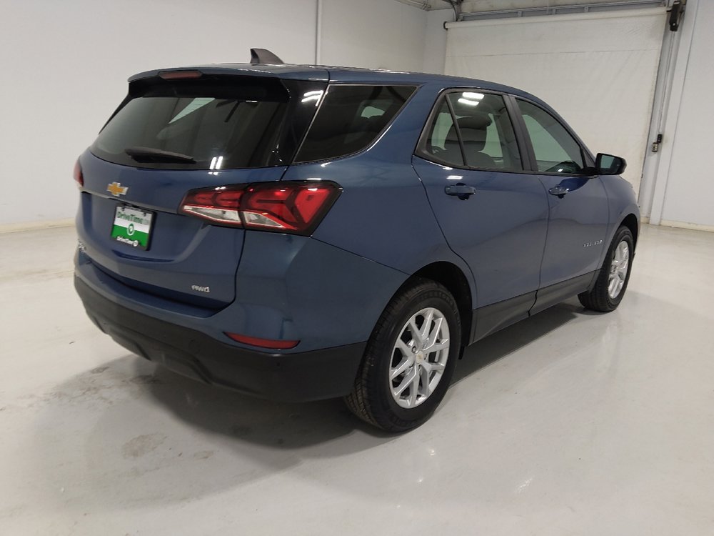 Used 2024 Chevrolet Equinox LS AWD/4WD image 9