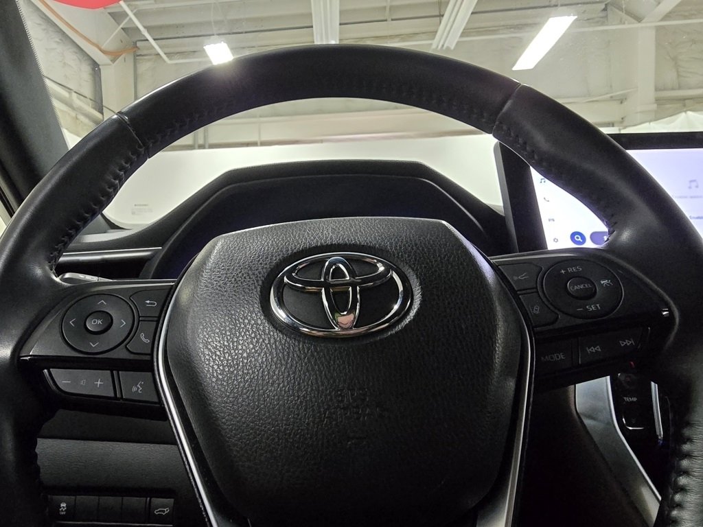 Certified 2024 Toyota Venza Limited image 25