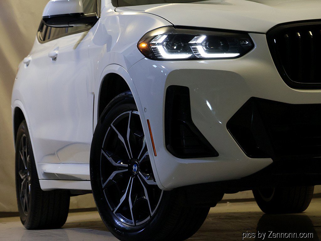 Certified 2024 BMW X3 xDrive30i w/ M Sport Package AWD/4WD image 4