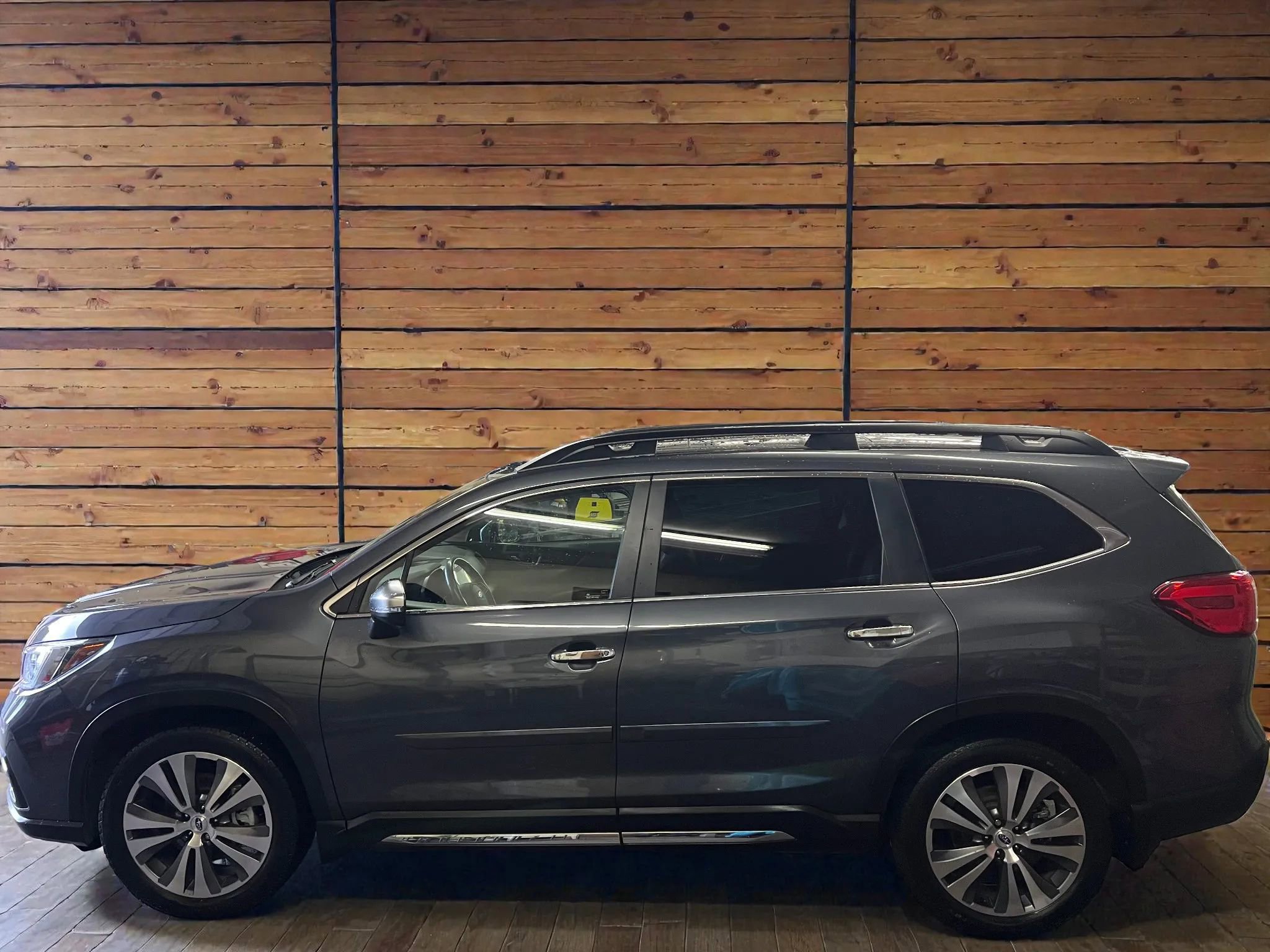 Used 2019 Subaru Ascent Touring w/ Popular Package #2 image 4