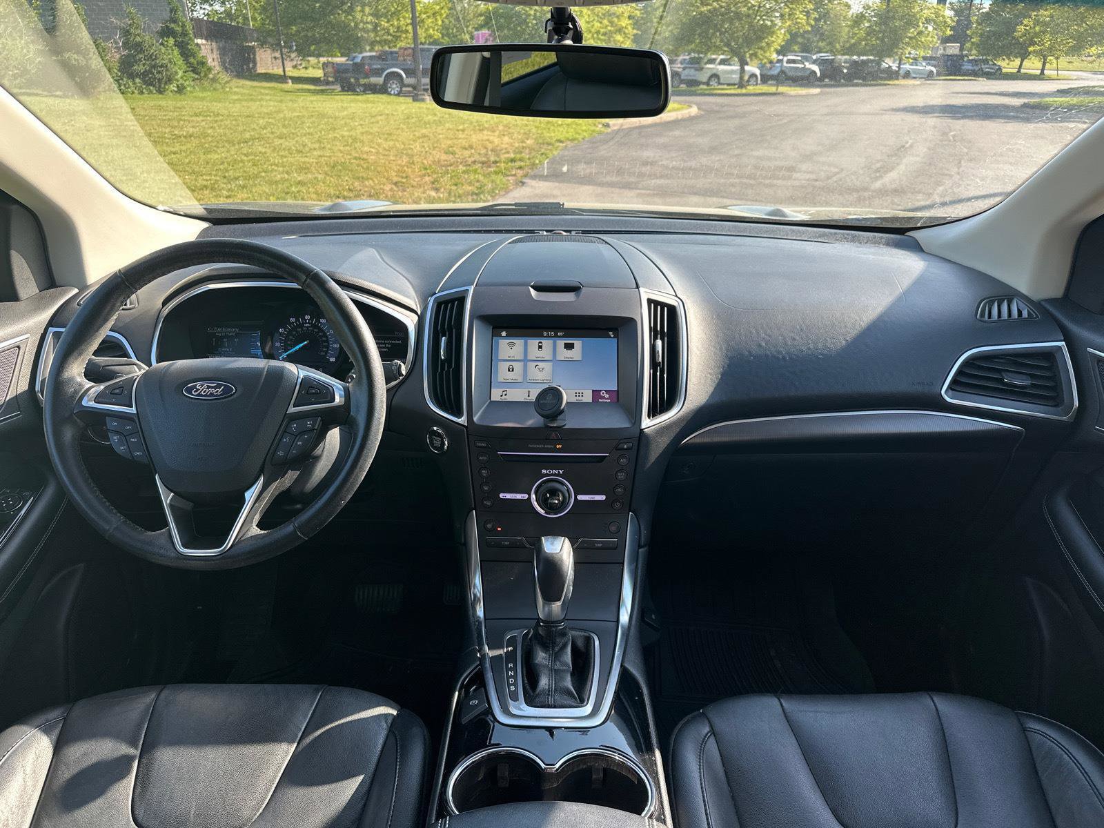 Used 2016 Ford Edge Titanium AWD/4WD image 5