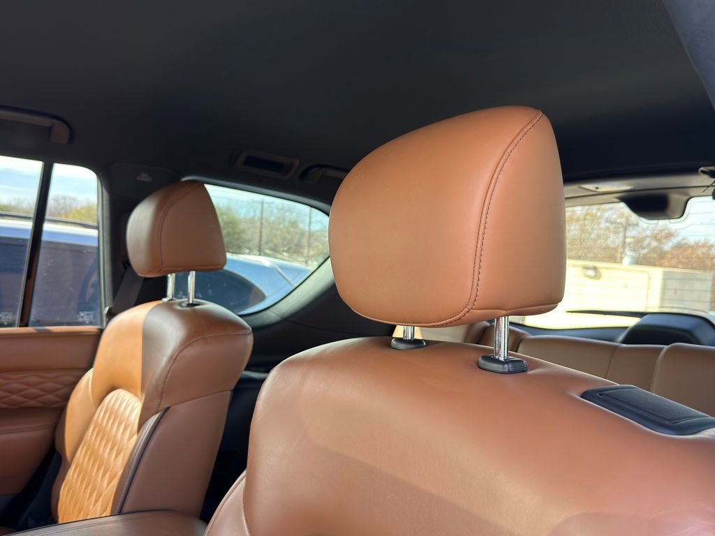Used 2023 INFINITI QX80 Sensory w/ All-Season Package image 32