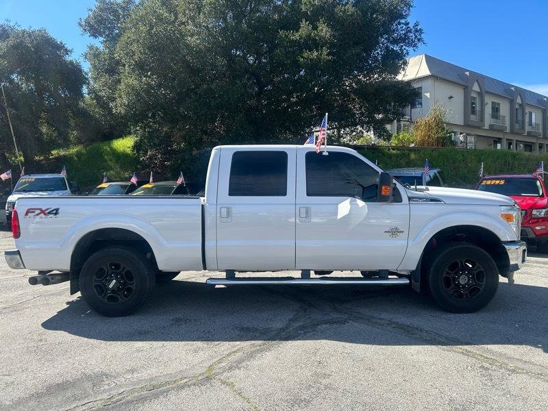 Used 2015 Ford F250 Lariat w/ Lariat Interior Package AWD/4WD image 3