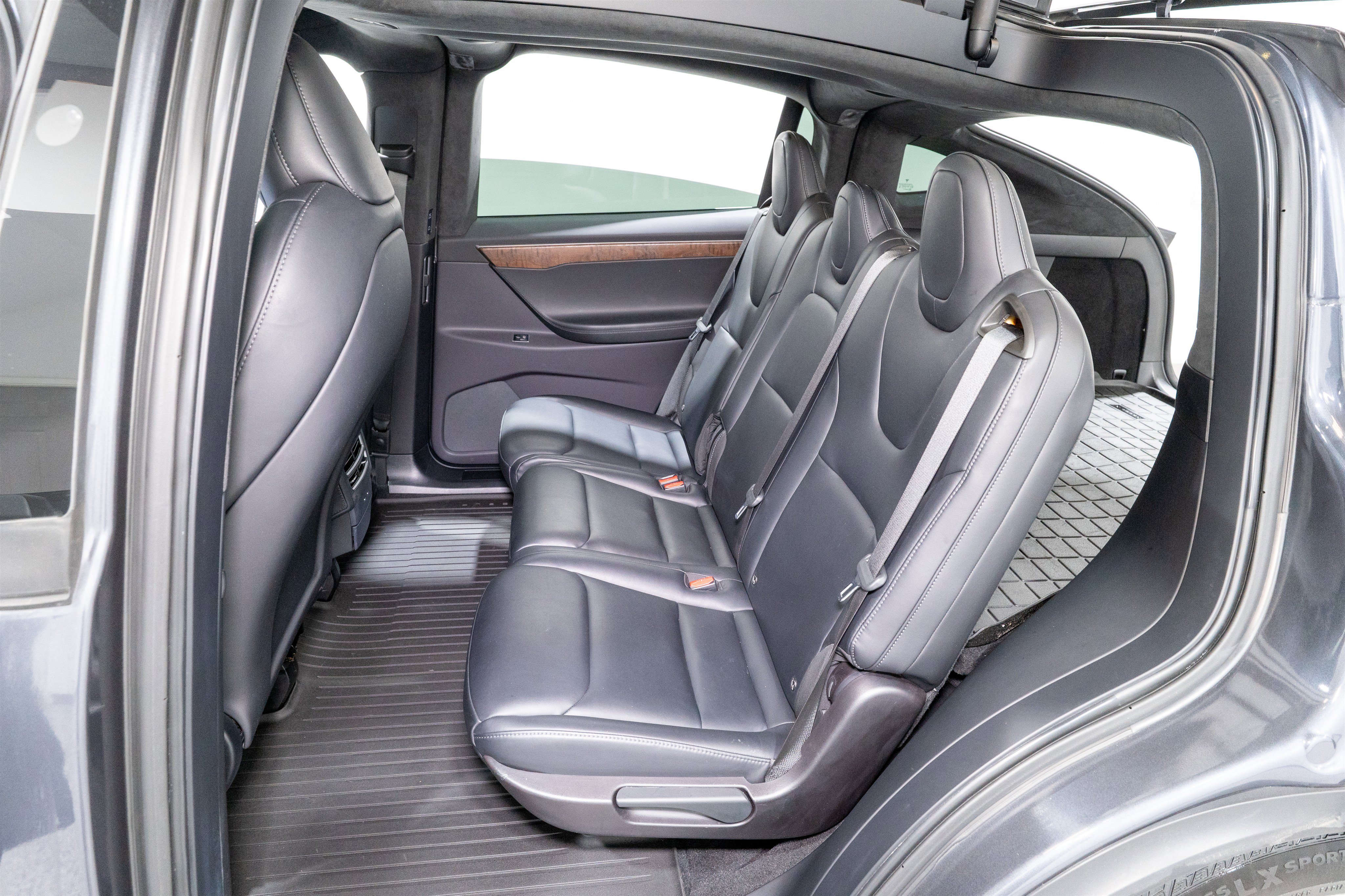 Used 2020 Tesla Model X Long Range image 29