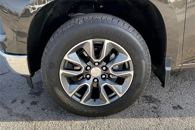 Used 2023 Chevrolet Silverado 1500 LT image 35