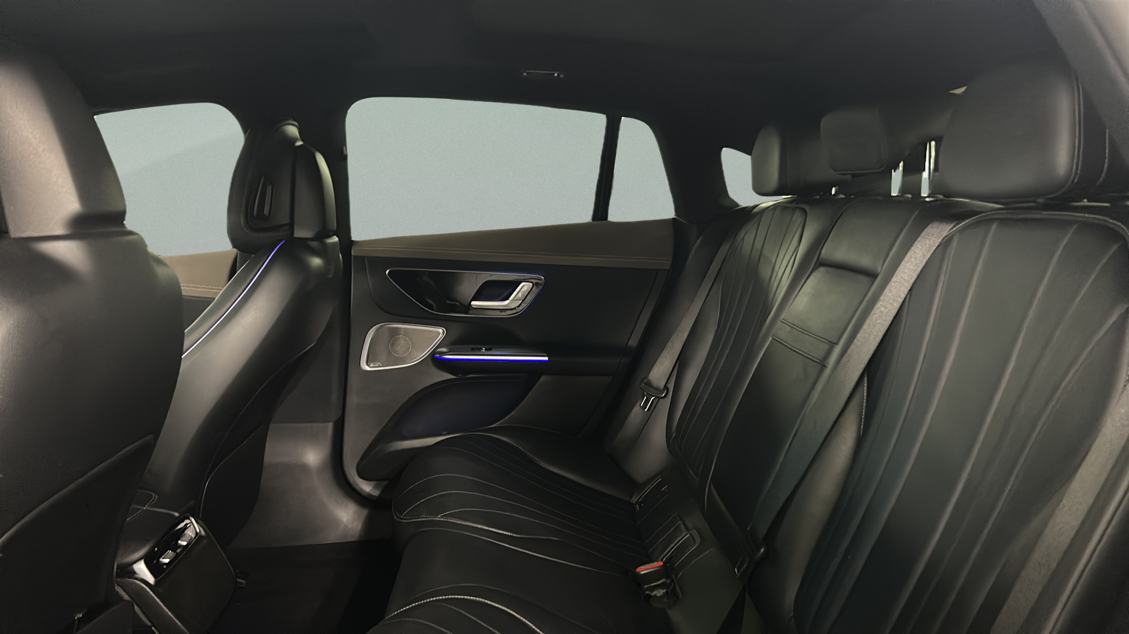 Certified 2023 Mercedes-Benz EQE 500 4MATIC Sedan image 32